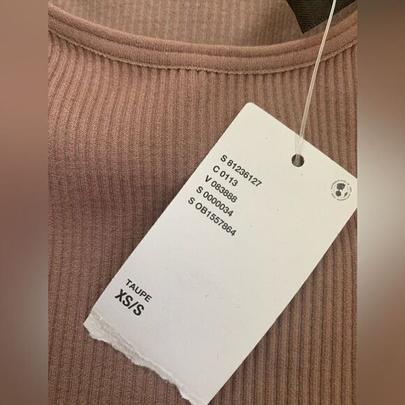 NWT Out From Under Top - Picture 7 of 7